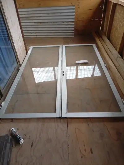 Puerta corredera de vidrio y aluminio - miniatura 6