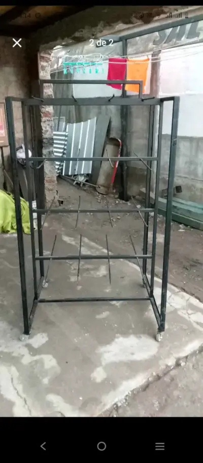 Estante metálico con ruedas para almacenamiento - miniatura 1