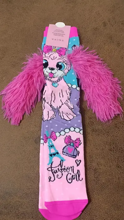 Calcetines infantiles con diseño de perrito y peluche - miniatura 1