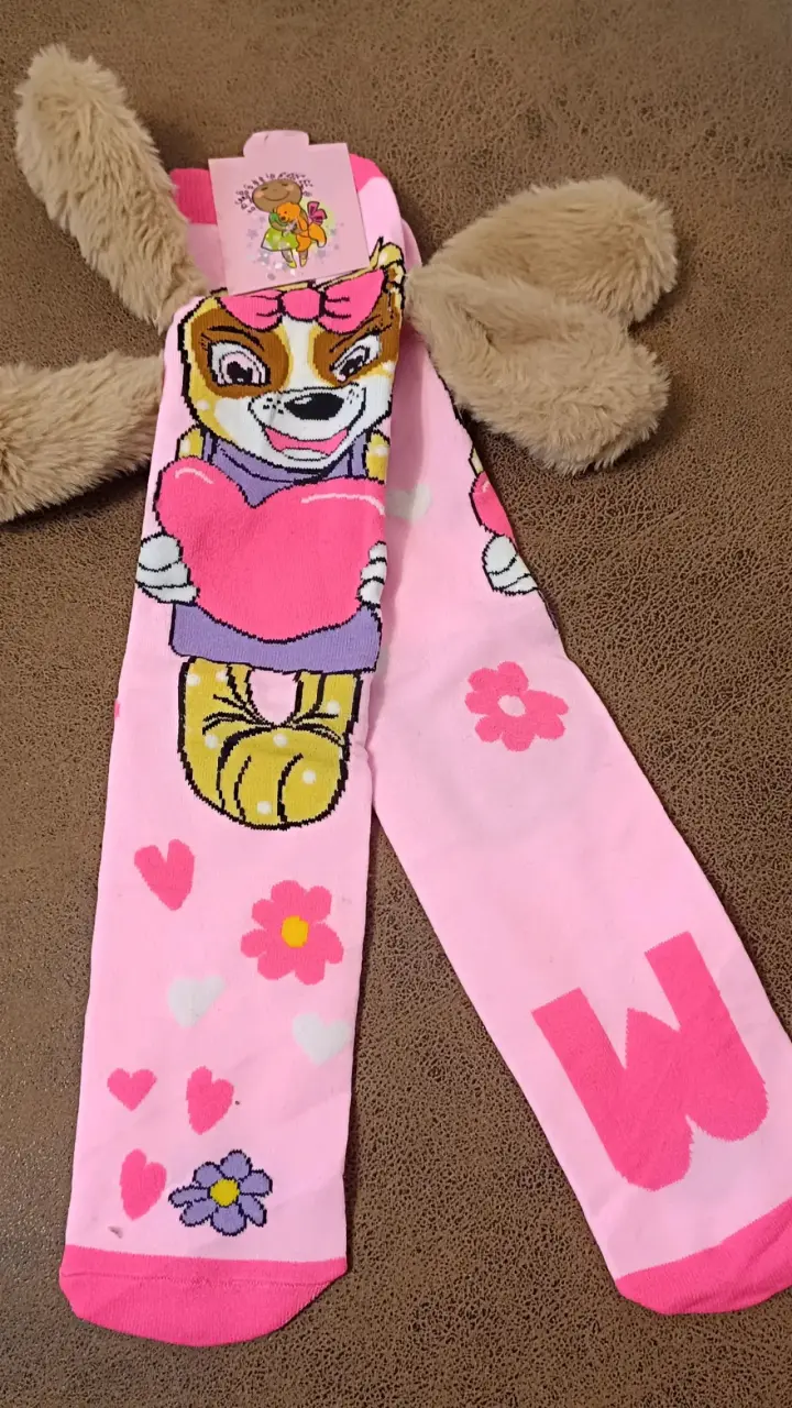 Calcetines infantiles con diseño de perrito y peluche - 2
