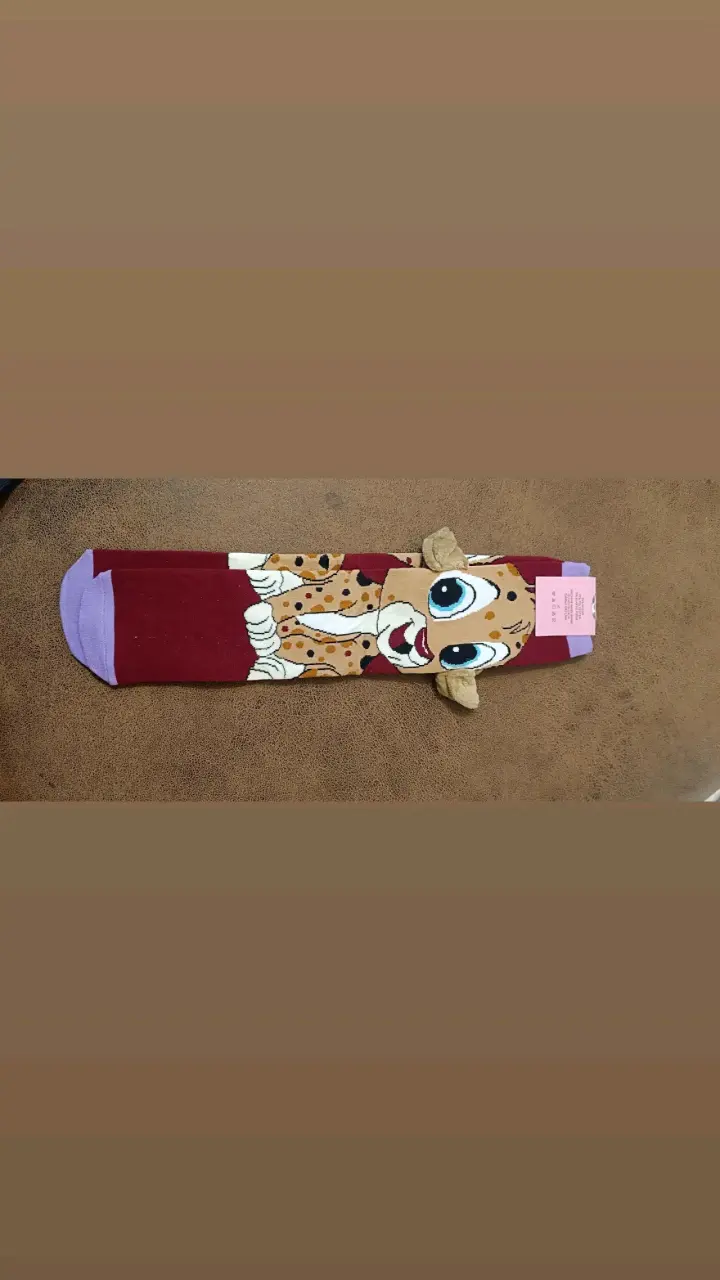 Calcetines infantiles con diseño de perrito y peluche - 4