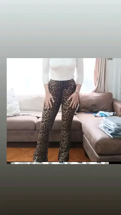 Pantalones acampanados estampado leopardo - miniatura 2