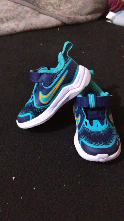 Zapatillas deportivas infantiles azul y turquesa - miniatura 1