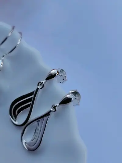Elegantes aros de plata 925 en forma de lágrima - miniatura 3