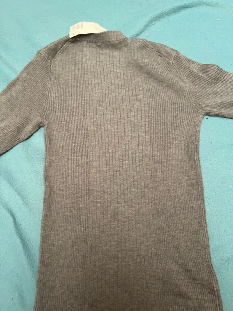 Suéter gris de punto H&M para mujer - 3