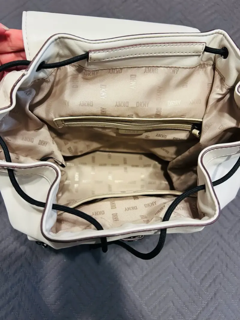 Mochila DKNY blanca - 4