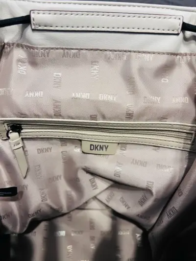 Mochila DKNY blanca - miniatura 5