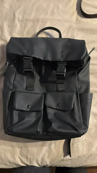Mochila negra PRUNE - miniatura 1
