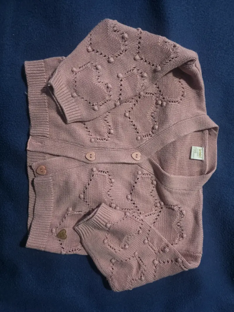 Vestido de bebé rosado con lazo decorativo - 2