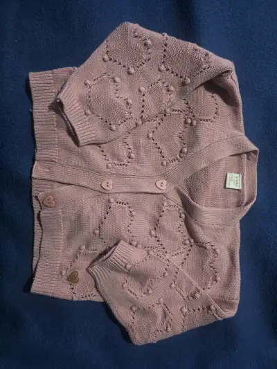 Vestido de bebé rosado con lazo decorativo - miniatura 2