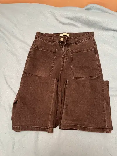 Pantalones de mezclilla grises oscur con bolsillos - miniatura 3