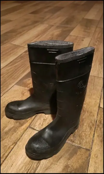 Botas de goma Bata impermeables punta de acero. - miniatura 1