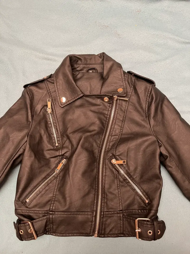 Chaqueta de ecocuero negra estilo biker - 1