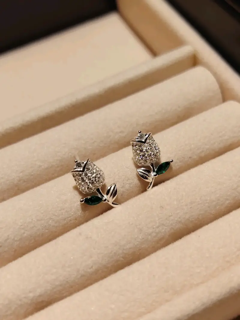 Elegantes aros de plata 925 con diseño de rosa - 1