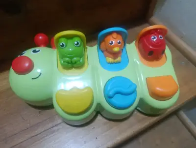 Juguete interactivo oruga Fisher-Price - miniatura 4