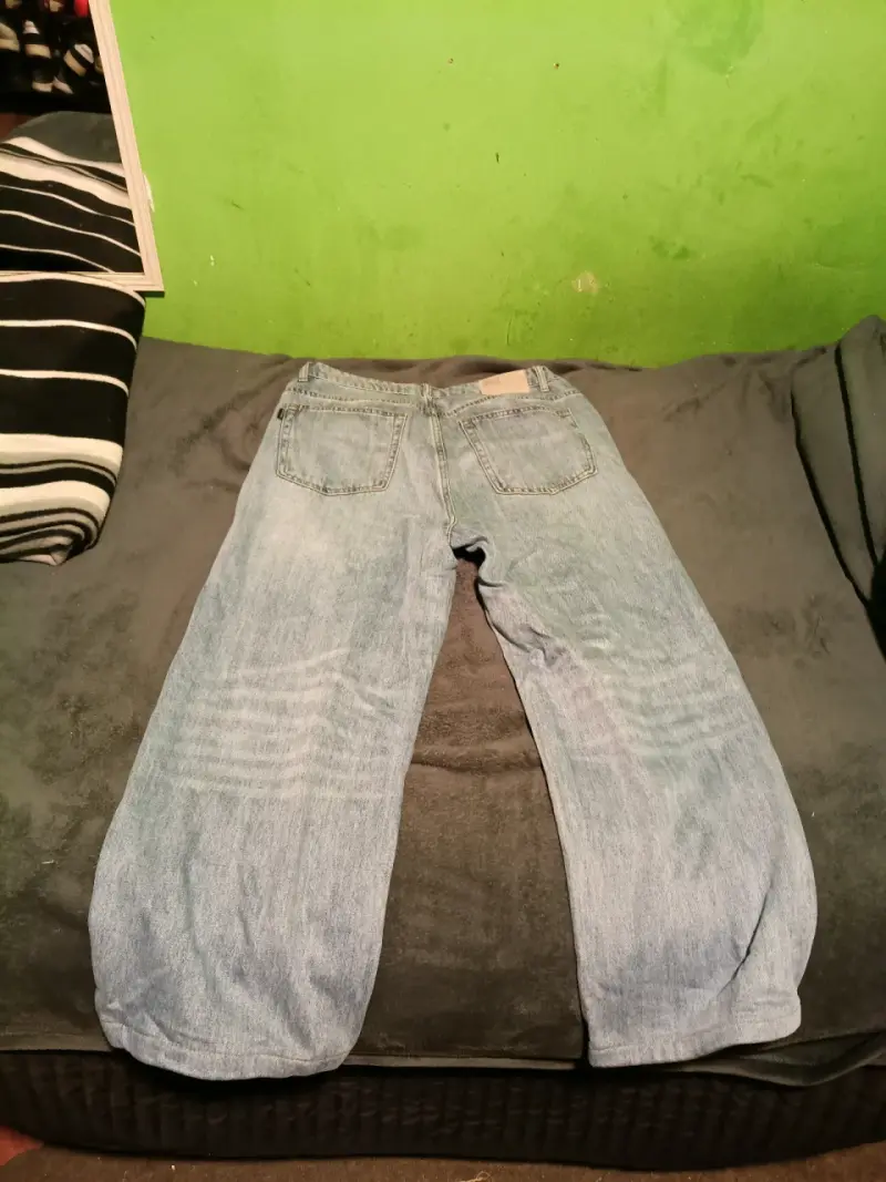 Jeans baggy de mezclilla azul claro para hombre - 2