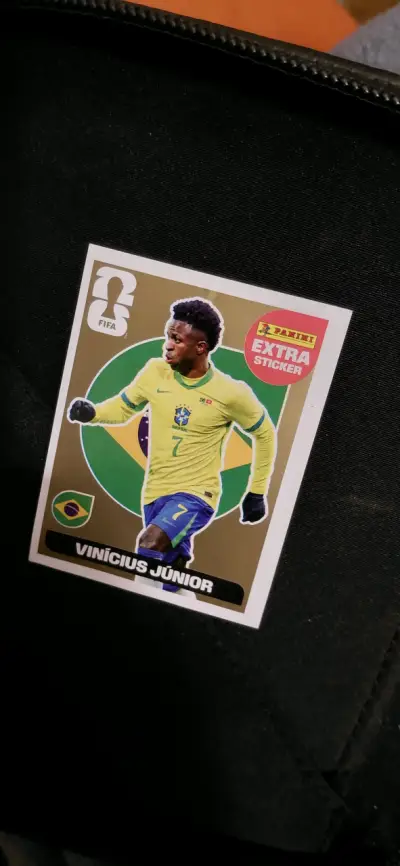 Lámina Panini Vinícius Jr Extra Sticker Gold - miniatura 1