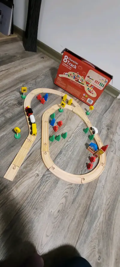 Set de tren de madera con pista 8 - miniatura 1