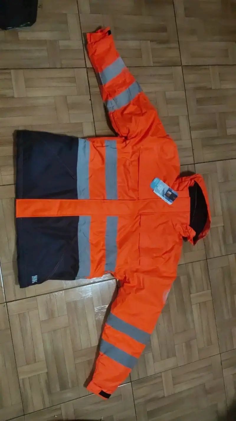 Chaqueta y jardineras térmicas HW nuevas - 1