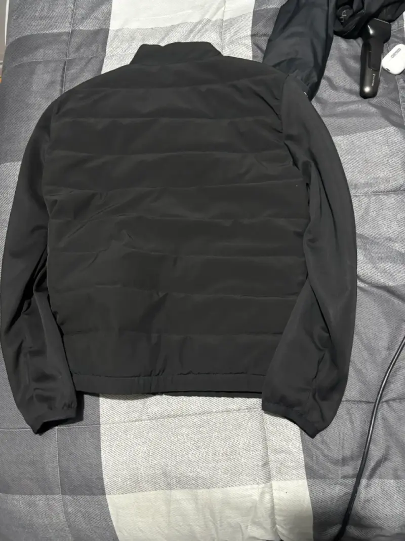 Chaqueta negra acolchada para hombre - 2