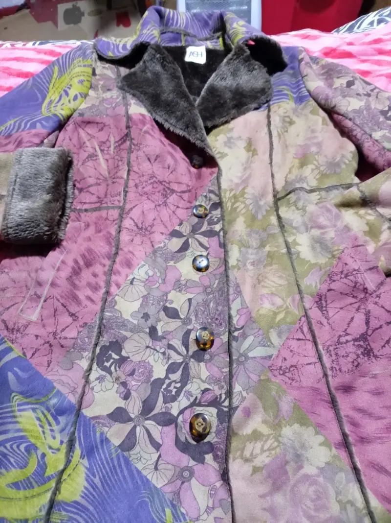 Abrigo estampado floral con forro de piel - 1