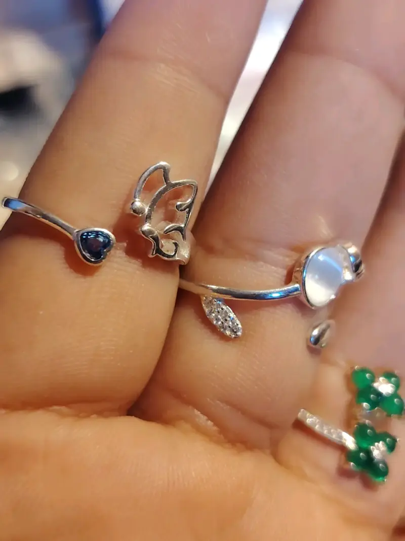 Anillo ajustable de plata 925 con diseño moderno - 2