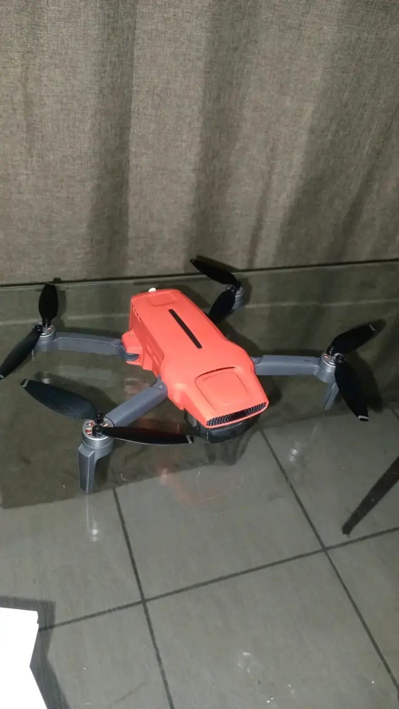 Drone FIMI X8 MI I con control remoto y accesorios - 2
