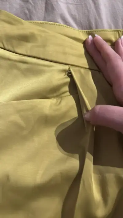 Shorts amarillos de mujer Zara talla L - miniatura 3