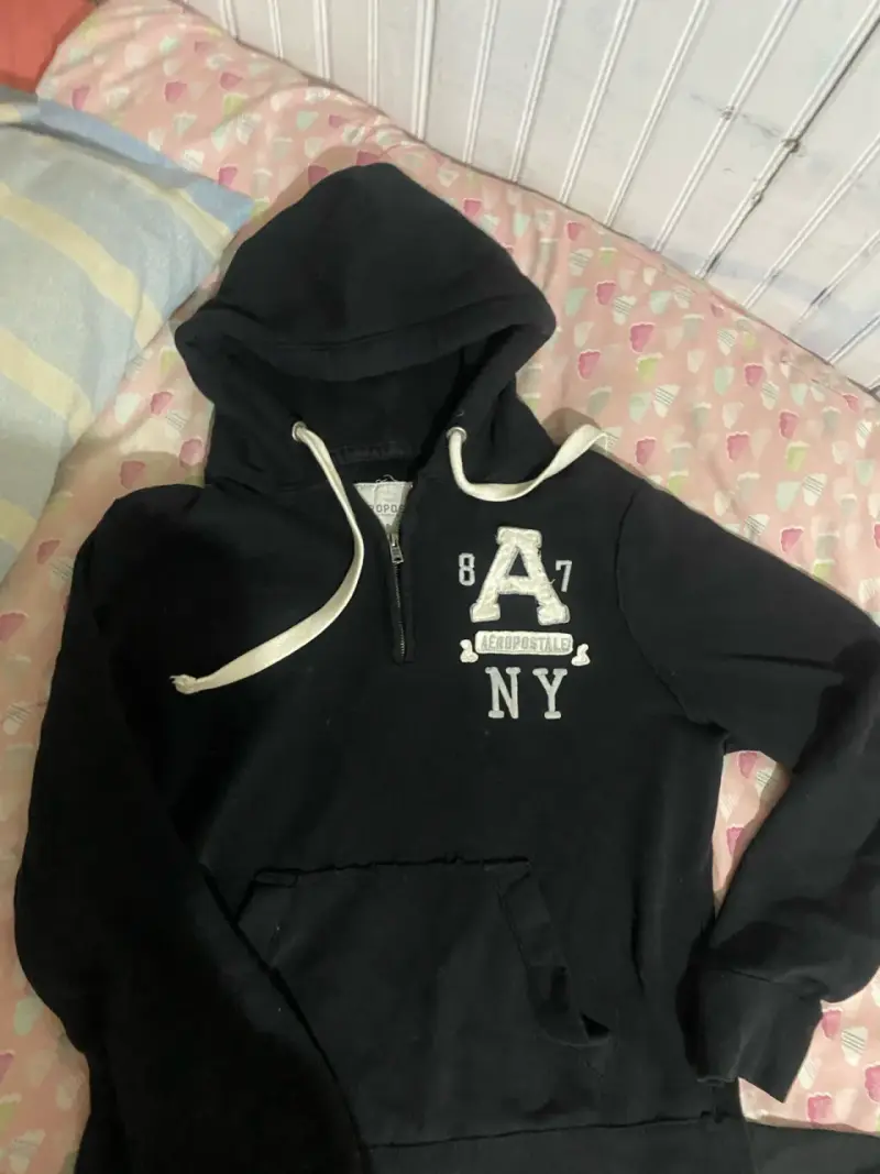 Polerón con capucha Aeropostale negro - 1