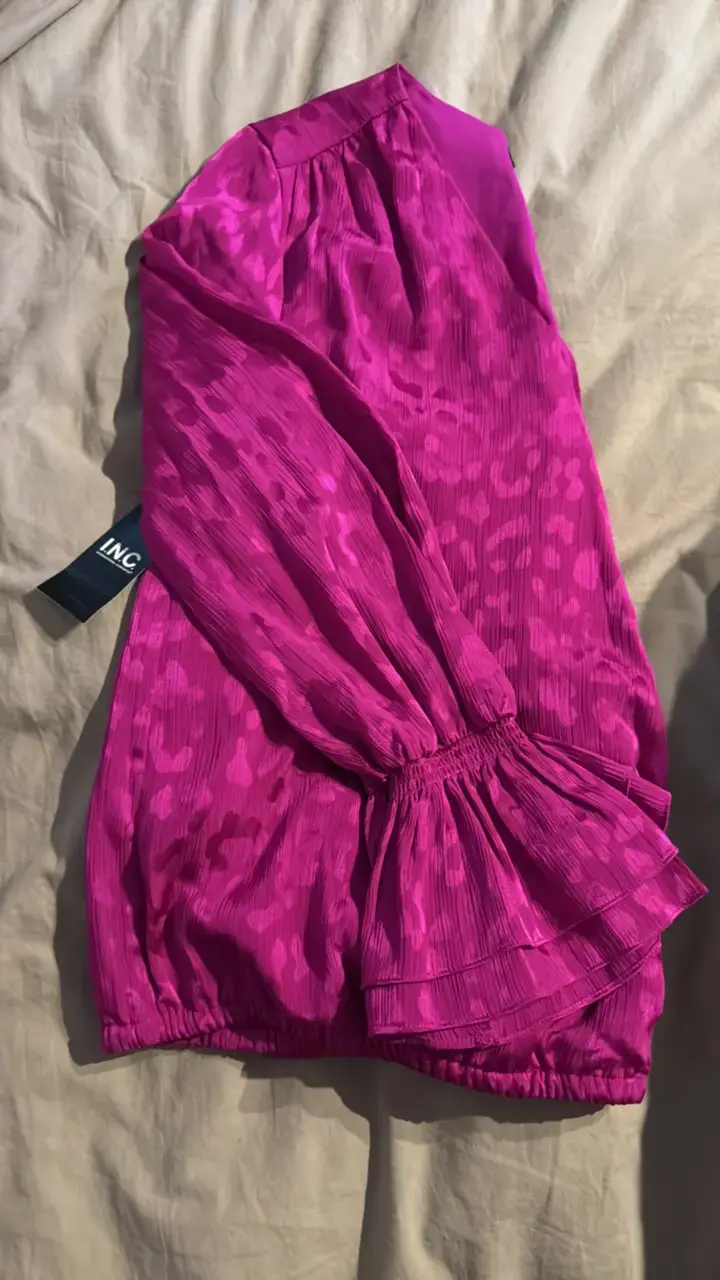 Blusa fucsia con estampado de leopardo - 1