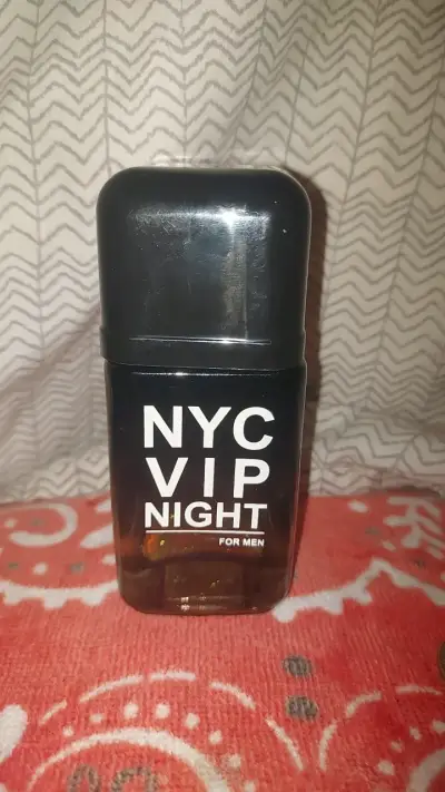 Perfume NYC VIP Night para hombre 100ml - miniatura 3
