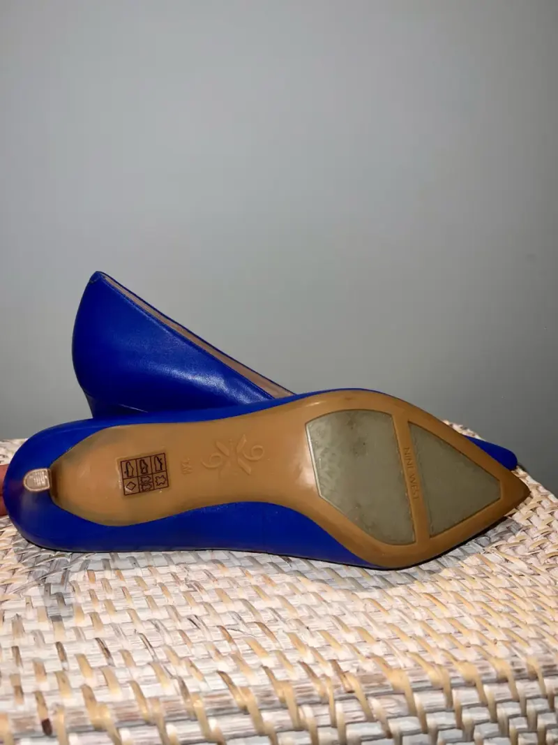 Zapatos de tacón azul eléctrico elegantes - 2