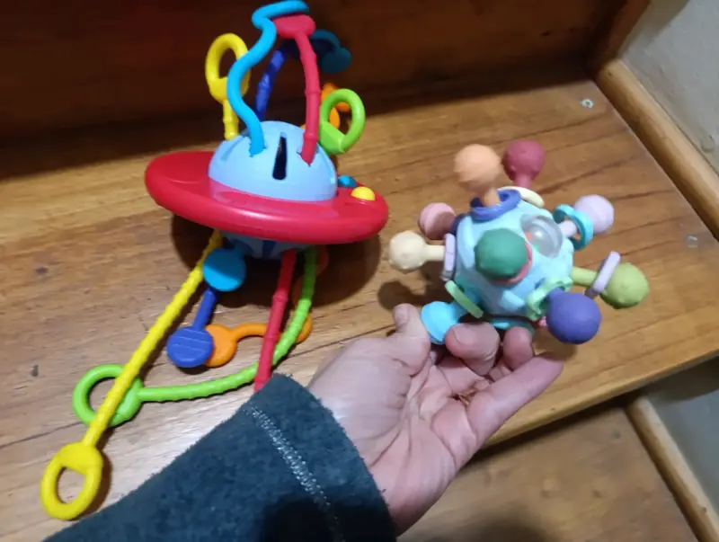 Juguetes de estimulación sensorial para bebés - 3