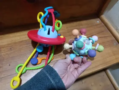 Juguetes de estimulación sensorial para bebés - miniatura 4