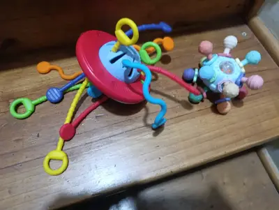 Juguetes de estimulación sensorial para bebés - miniatura 5