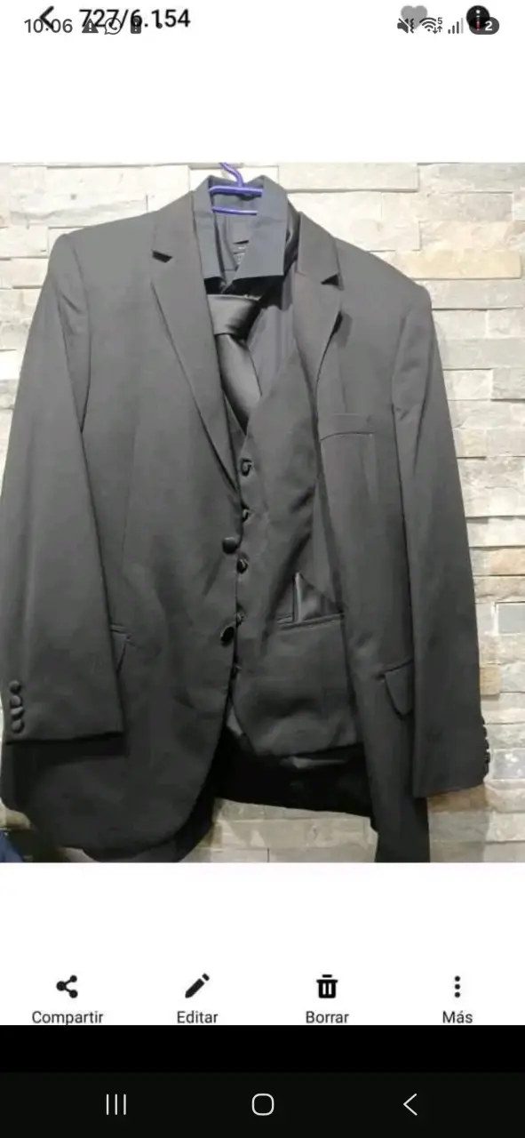 Traje formal negro con corbata - 2