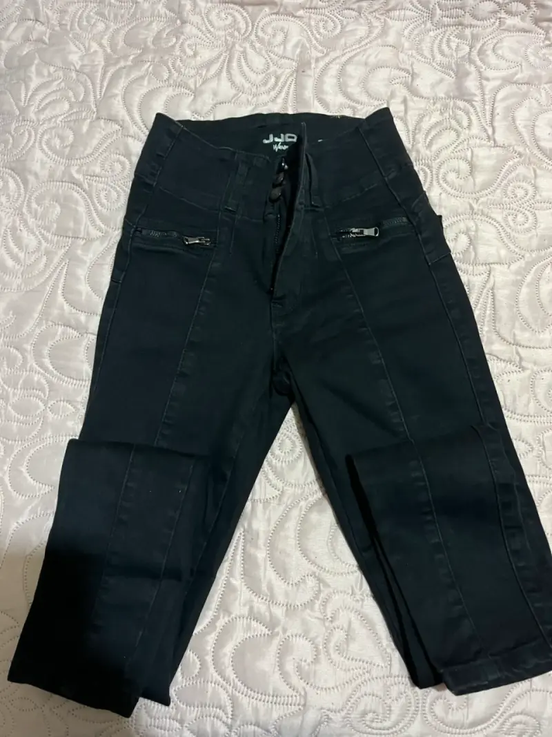 Pantalones negros de mujer con cierre - 2