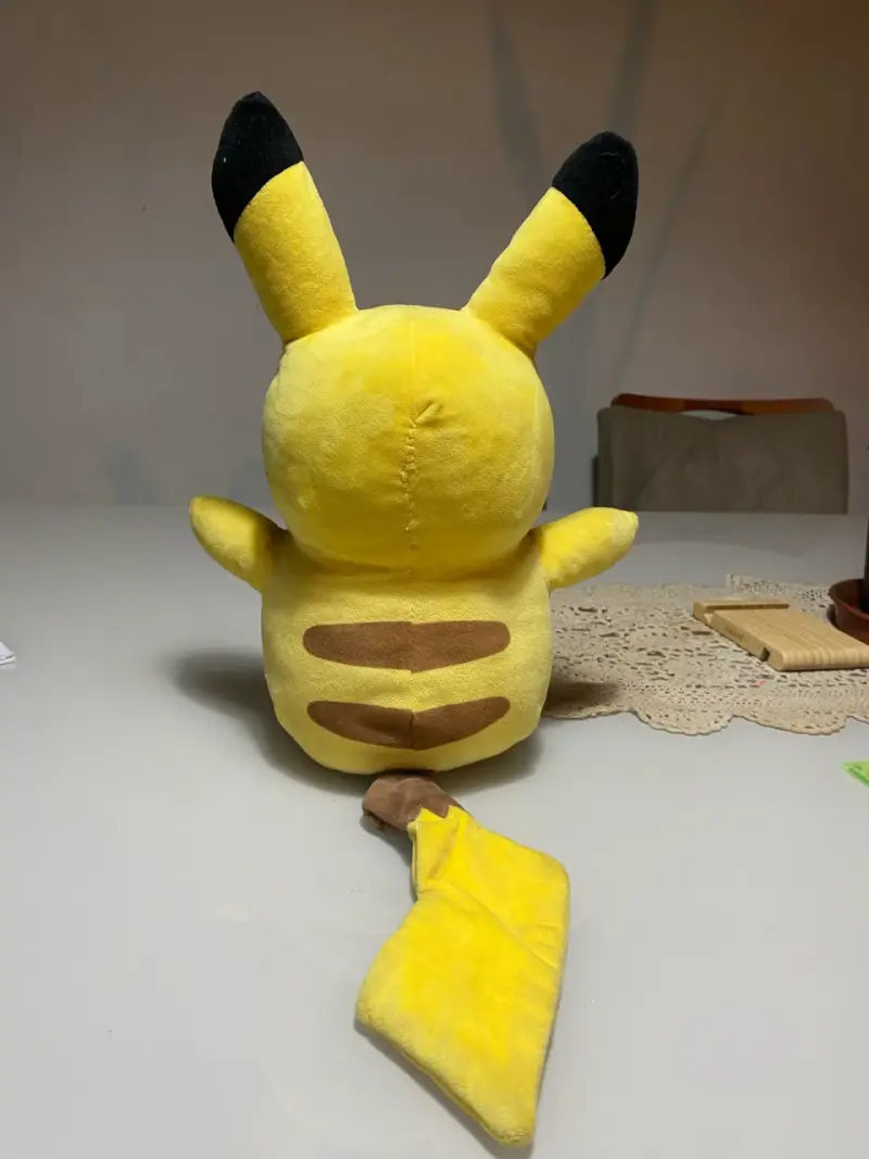 Peluche Pikachu grande 33 cm – Pokémon - 2