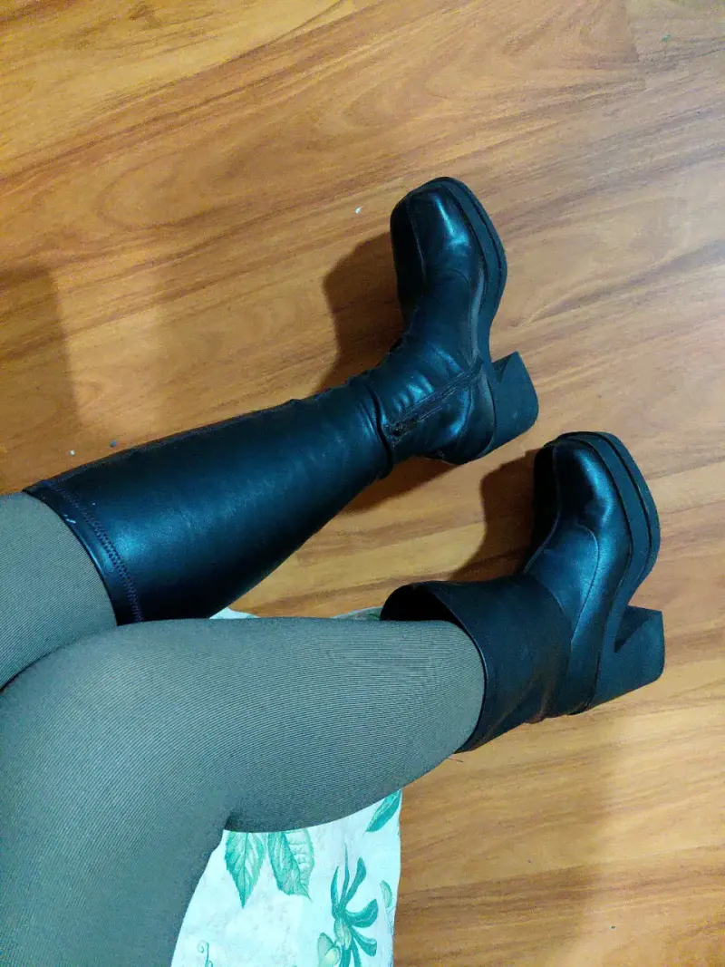 Botas negras de plataforma alta - 2
