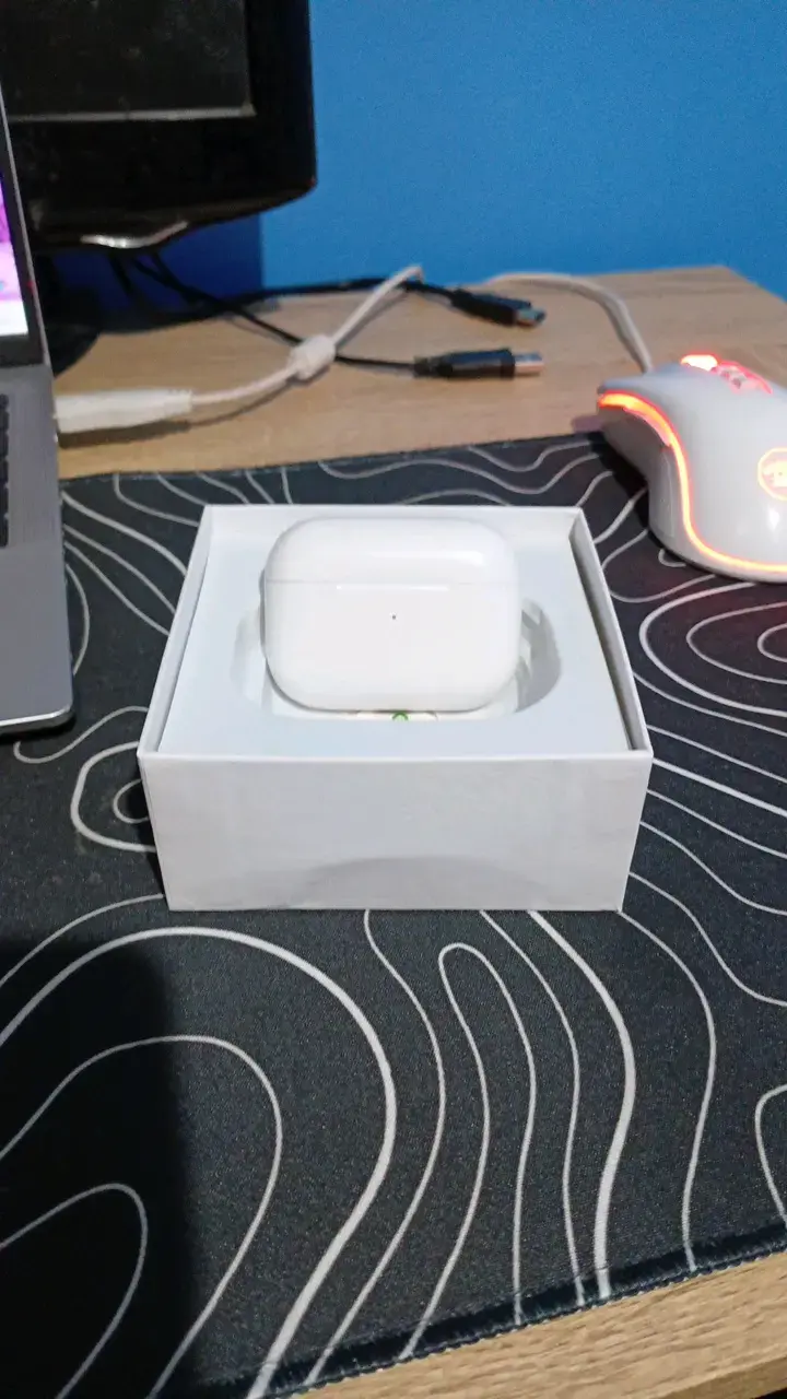 Auriculares inalámbricos Apple AirPods Pro 2 Usado - 2