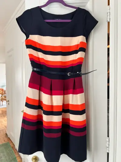 Vestido a rayas con cinturón Tommy Hilfiger - miniatura 1
