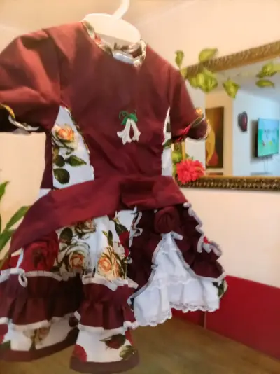 Vestido infantil floral bordó con encaje - miniatura 1