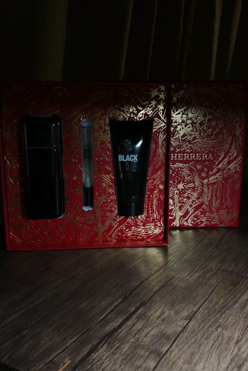 Set perfume Carolina Herrera 212 Vip Black Elixir - 2