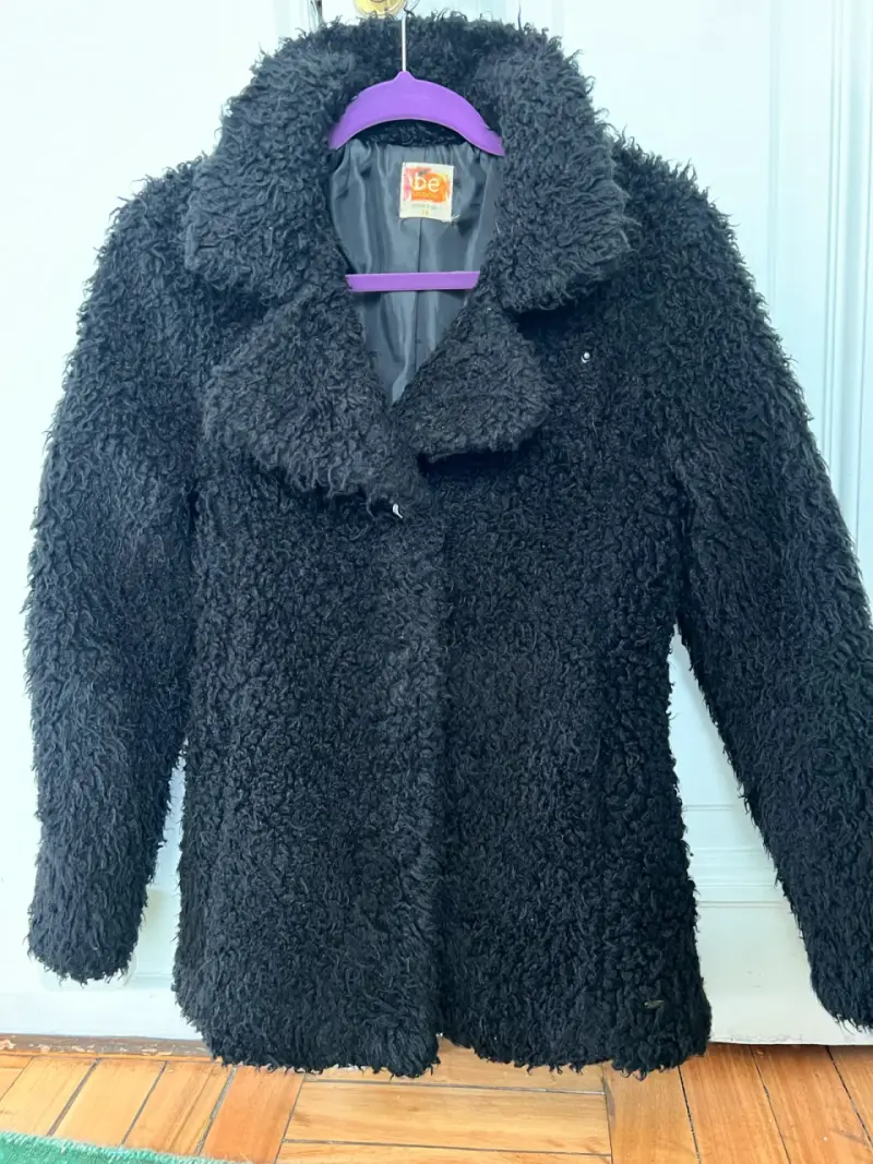 Abrigo de lana negro estilo teddy - 1