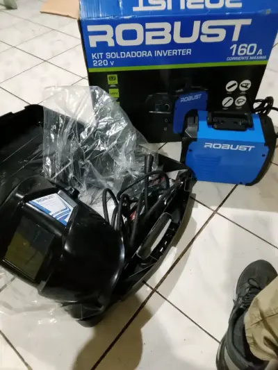 Kit Soldadora Inverter Robust 160A 220V - miniatura 1