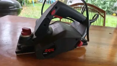 Lijadora eléctrica Skil 550W en buen estado - miniatura 1