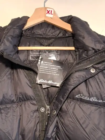 Parka de pluma  Eddie Bauer negra XL para invierno - miniatura 1