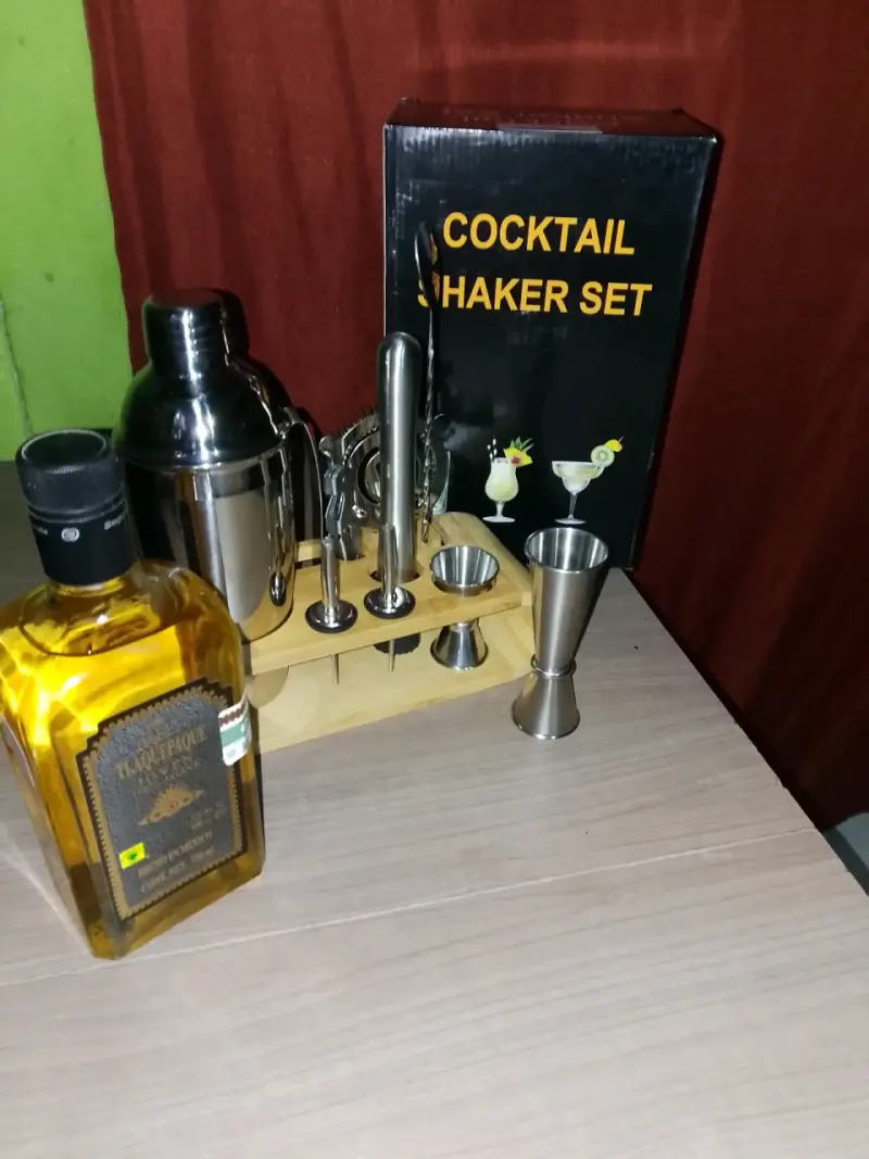Set de coctelería de acero inoxidable