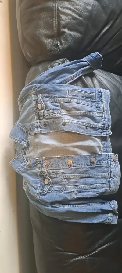 Chaqueta de mezclilla GAP para niña. - miniatura 5