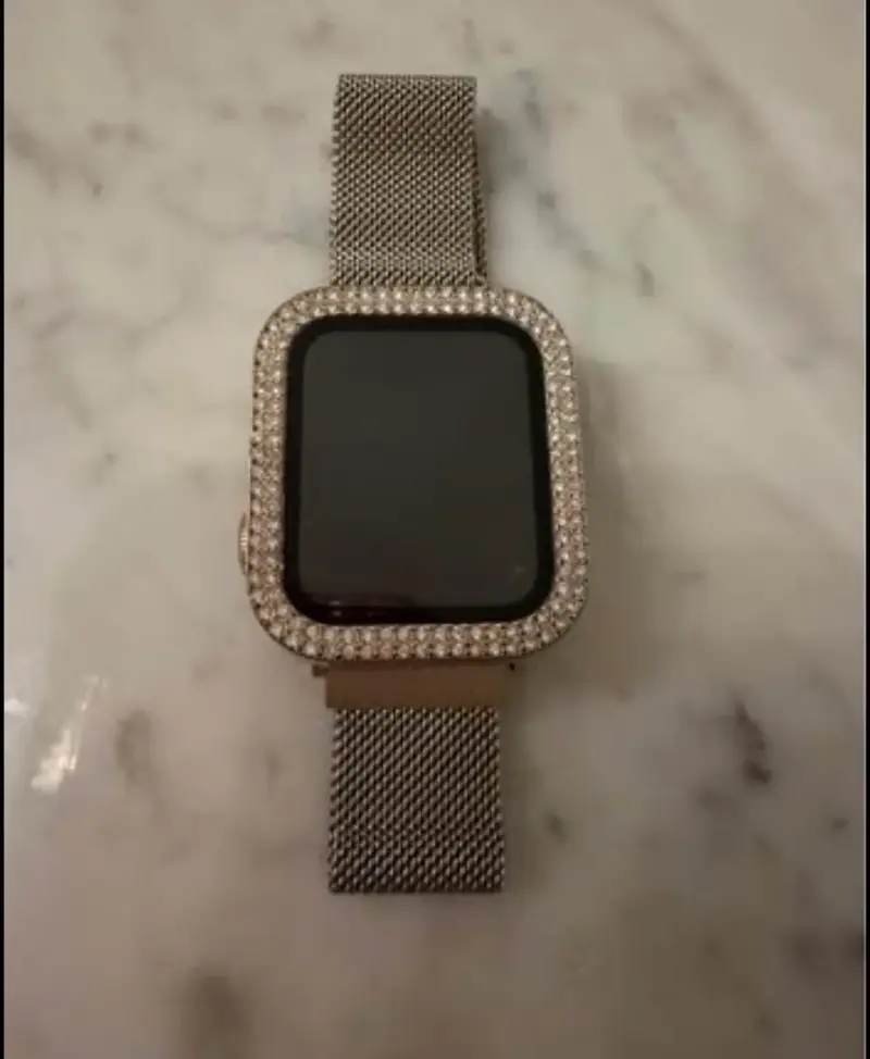 Apple Watch SE - 4